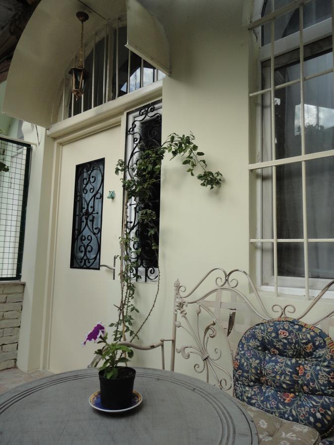 Art House Petunia Apartment Tbilisi Exterior photo